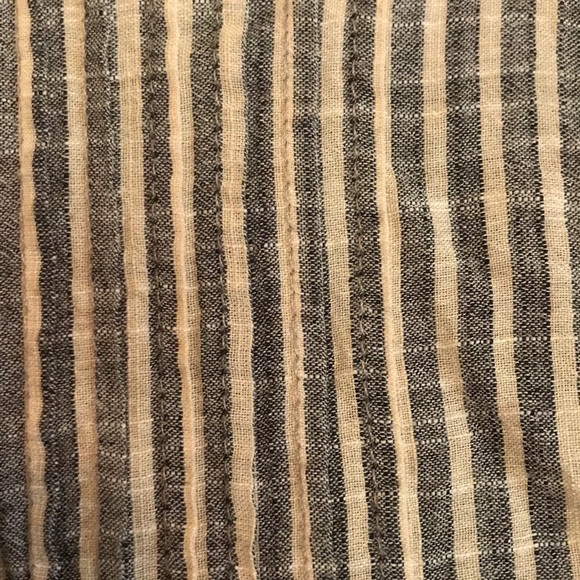 V Cristina Women’s BlouseTop L Open front with single button closure Lace Trim - Picture 5 of 10